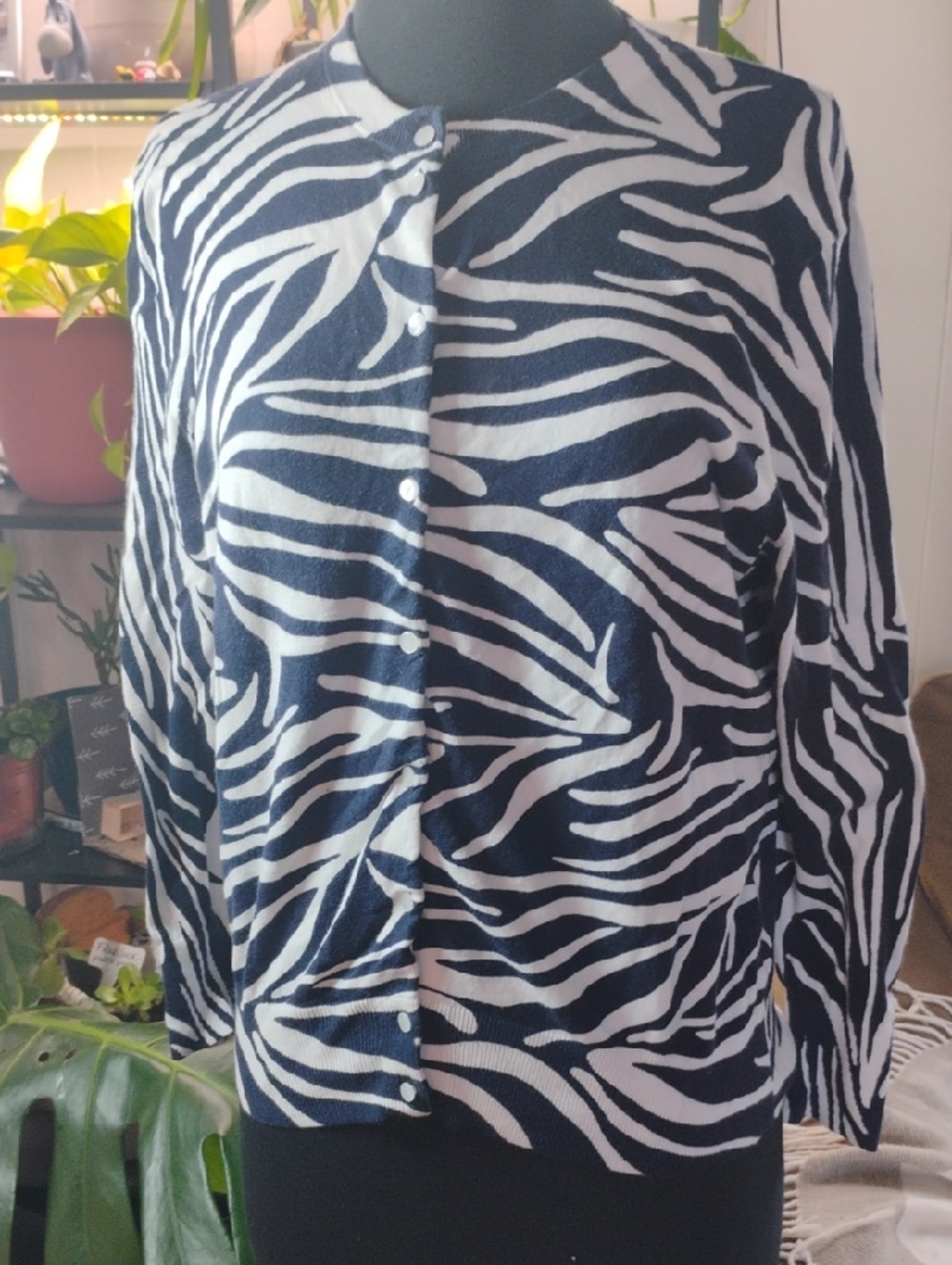 crown & ivy Striped Knit Top - Navy & White